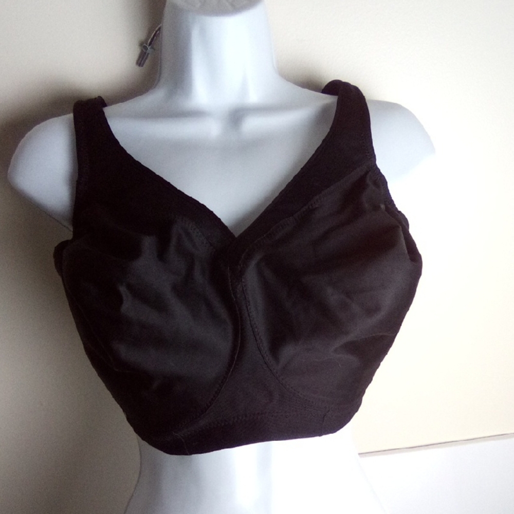 GLAMORISE SPORT Brassiere Size 34 J NEW NO TAG